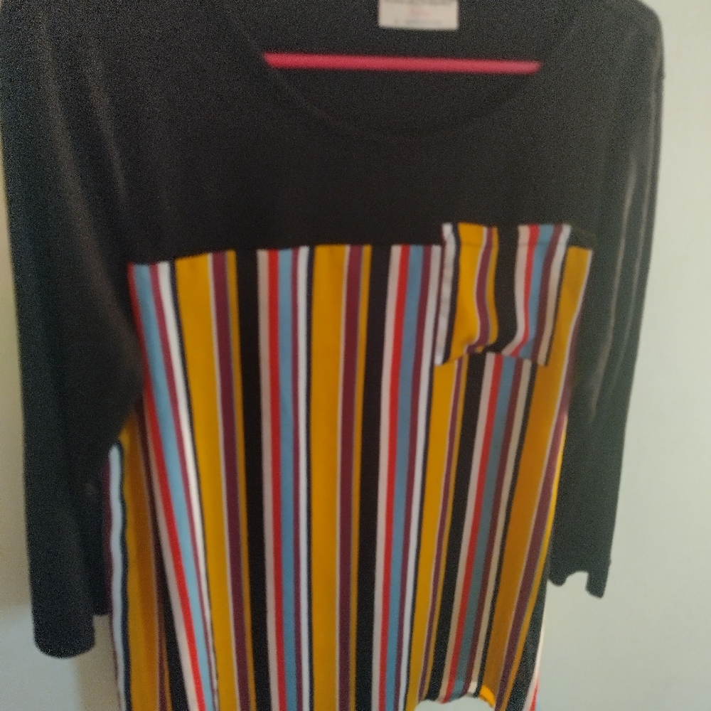 Half sleeve t-shirt